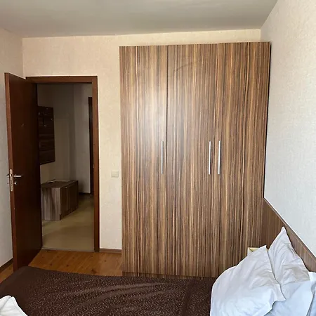 Apartment Anna 1 Near Gondola